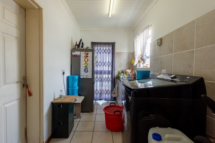 3 Bedroom Property for Sale in Laaiplek Western Cape